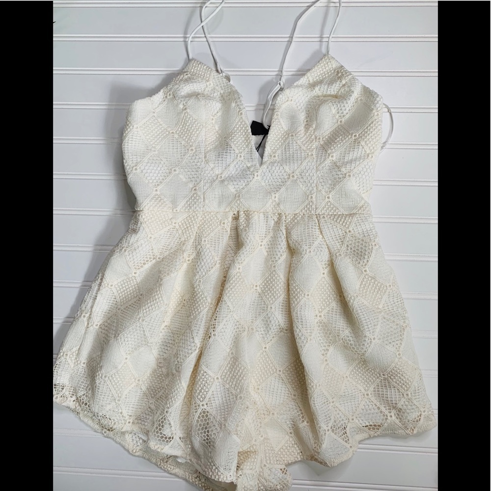 NWT StyleStalker Empire Romper (Ivory) Jumpsuit - Picture 4 of 7